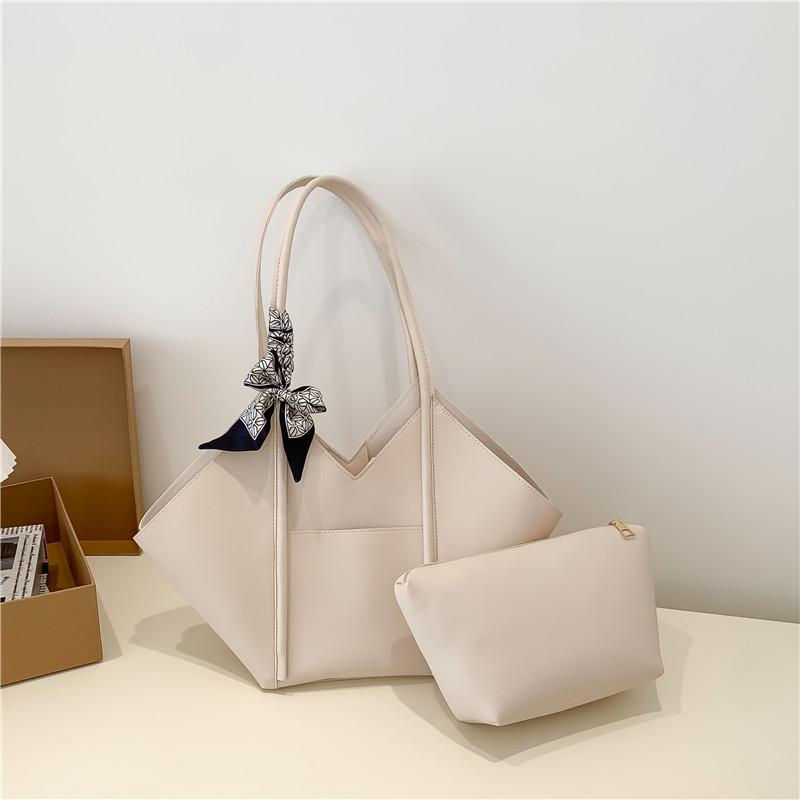 Spring and Summer Temperament New Large-capacity Bag Simple Solid Color Commuter Shoulder Bag Fashionable Underarm Bag Tote Bag