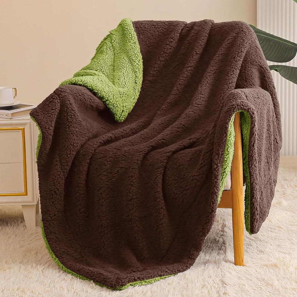Double-Layer 100% Polyester Eco-Friendly Luxury Lamb Flannel Sherpa Blanket Winter Solid Color Thick Knitted Quilt