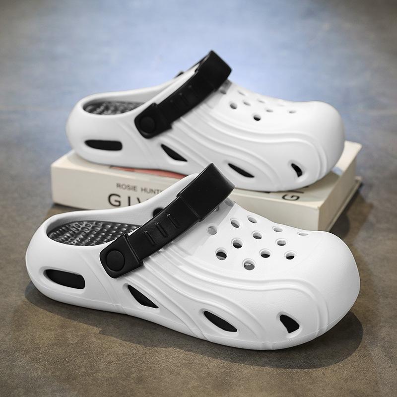 New Couple Hole Shoes Comfortable Two Wear Sandals Summer Travel Breathable Sandals Non-slip Beach Shoes Straight Hair