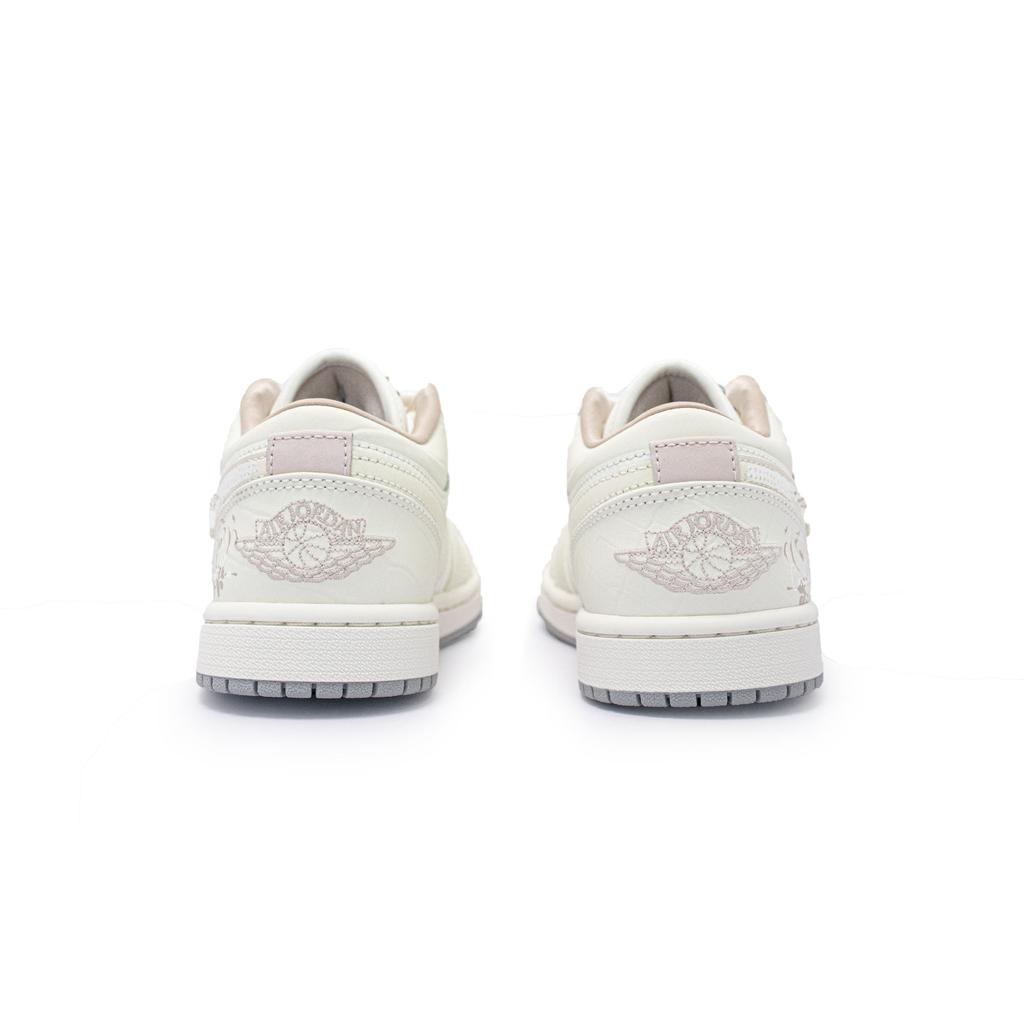 Jordan Air Jordan 1 Camellia Language Abrasion Resistant Low Top Vintage Basketball Shoes Women's White IH7323-100(Team196-)