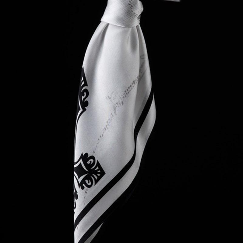 RECLOW CROSS SILK SCARF WHITE