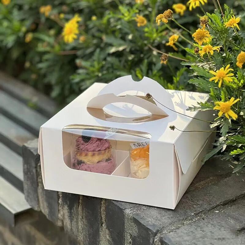 Portable 4-Compartment Dessert Takeaway Boxes