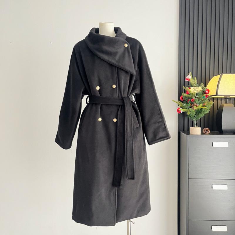 Xin Xing Women's Multi-color Tweed Wool Overcoat with Gold Buttons & Thin Belt – Winter 2024 Collection