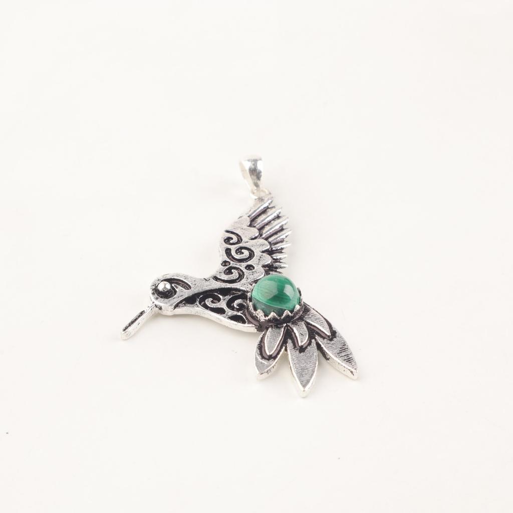 Naturlig malakit ädelsten 925 sterlingsilversmycken August stenhänge 4,5 cm CP-20-24