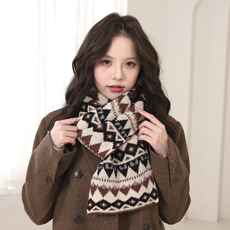 

Fair Island style new Christmas red scarf women s winter retro versatile warm thickened knitted cute scarf 180*25 бежевий