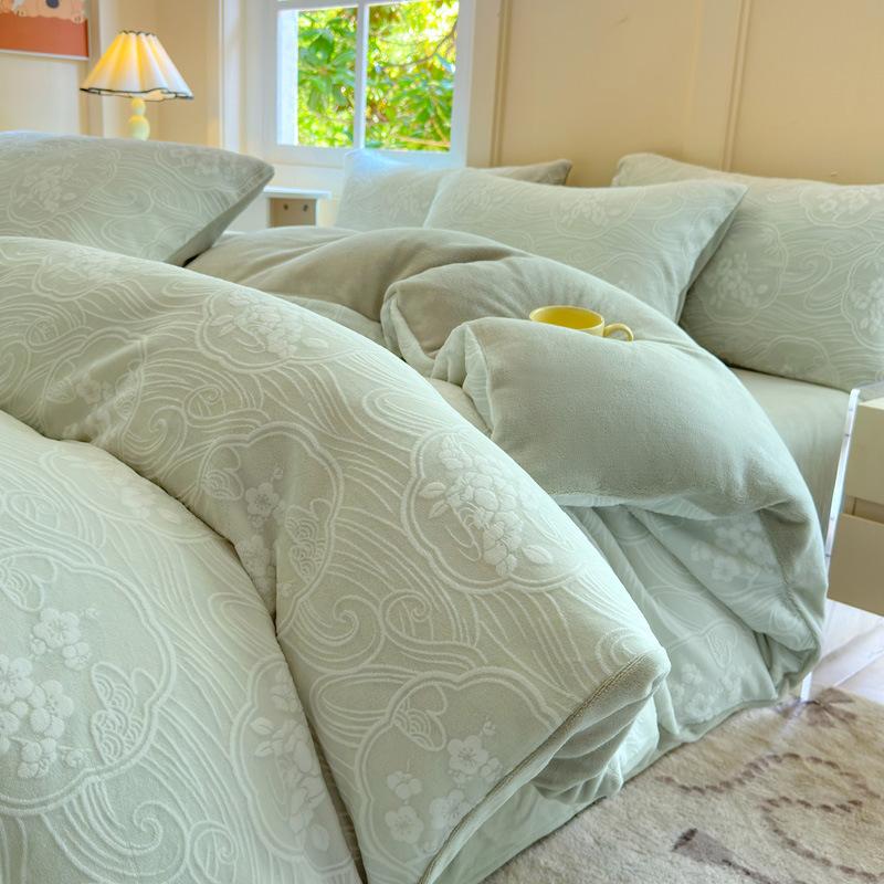 Milk Fleece Four-piece Set, Thickened Carved Fleece, Bed Sheet Quilt Cover, Bed Three-piece Set