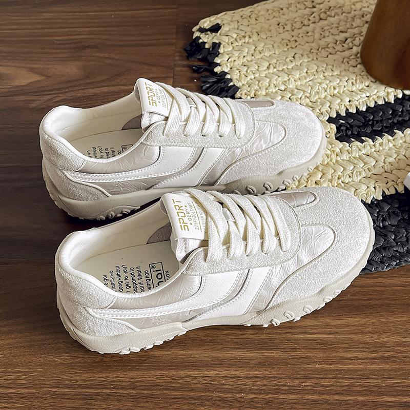 Leather shoes women's spring new board shoes light soft sole not tired feet breathable comfortable fashion casual shoes