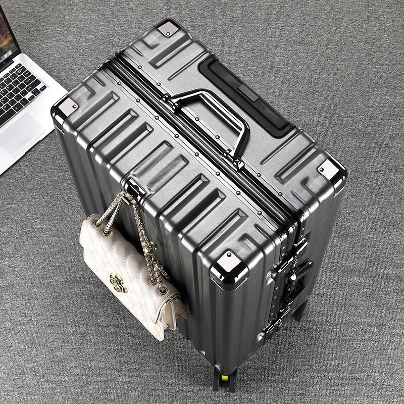 Xiao Yan Aluminum Frame Spinner Luggage with Front Hook 24 inch