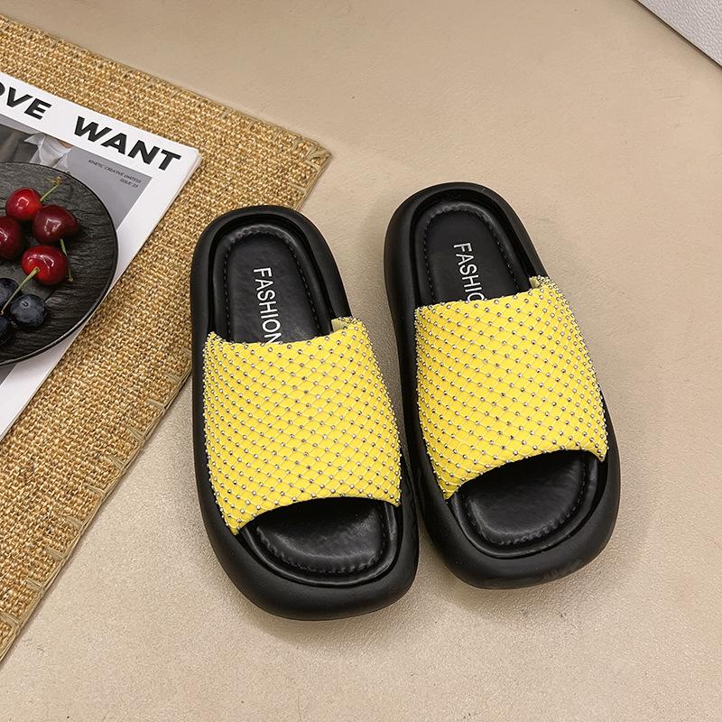 

Летние маффины толстоподошвенные крутые шлепанцы новые перекрестные модные мягкая подошва с юбкой пляжные шлепанцы на одно слово женские 40 жёлтый