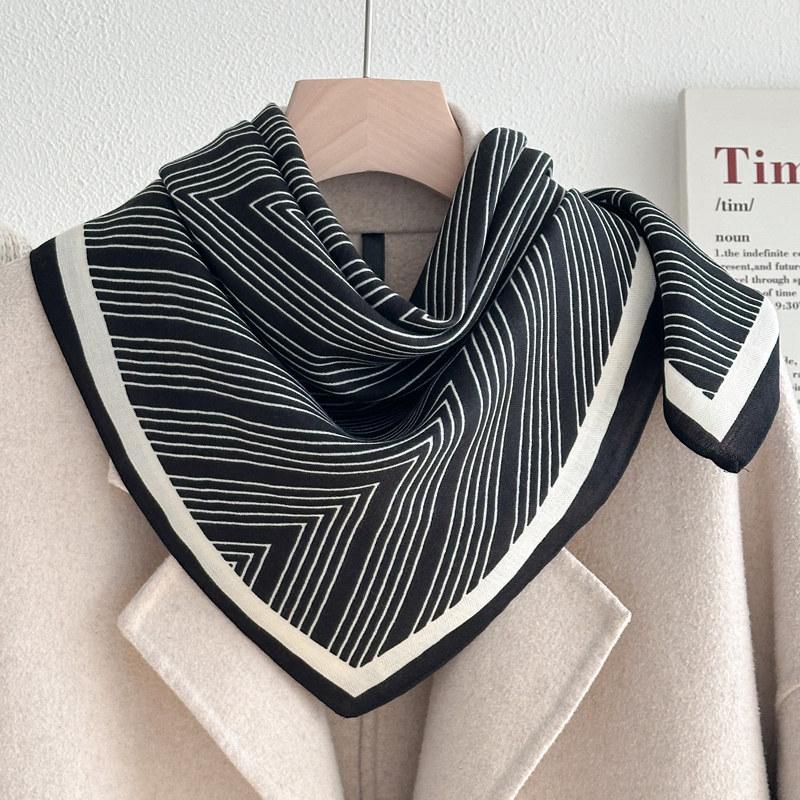 71 Series Neck Cashew Flower Square Scarf Silk Scarf Female Korean Version Versatile Literary and Retro Neck Protection Decorative Small Scarf