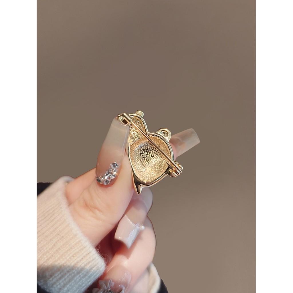 Yutsai Cute Panda Alloy Brooch Black White Rhinestone Pin Scarf Accessory  Jewelry Gifts PD2312