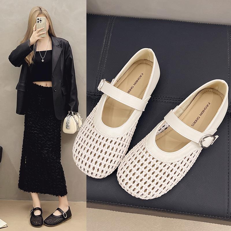 Retro hollow woven Mary Jane shoes women's 2025 spring new versatile one-word buckle single shoes flat hole sandals