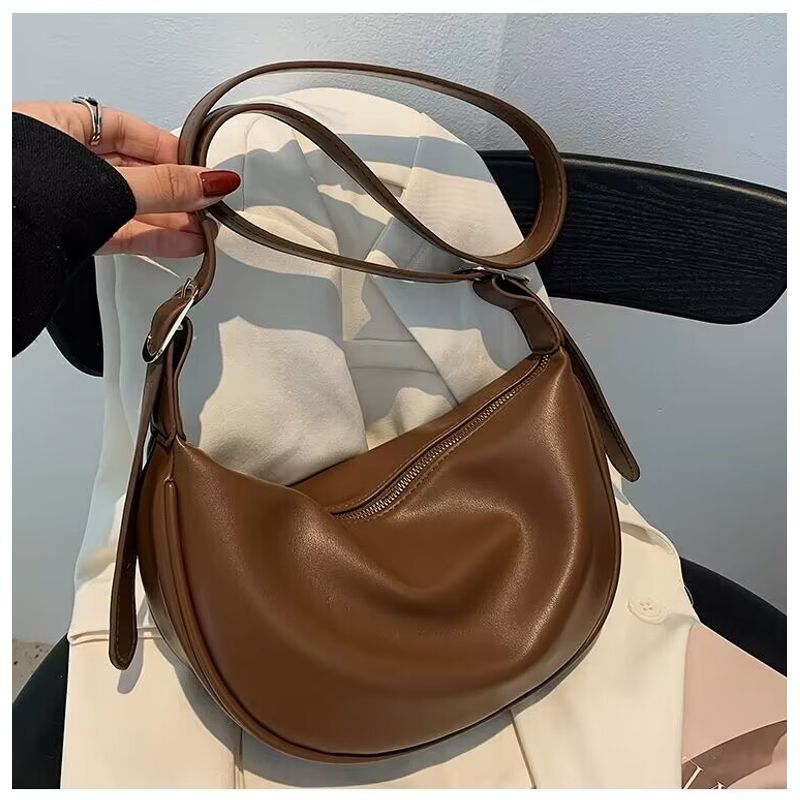 

Fancy Niche Style Small Bag Women s Bag 2025 New Fashion Casual Shoulder Messenger Bag Crescent Moon Easiest for Match Dumpling Bag Coffee