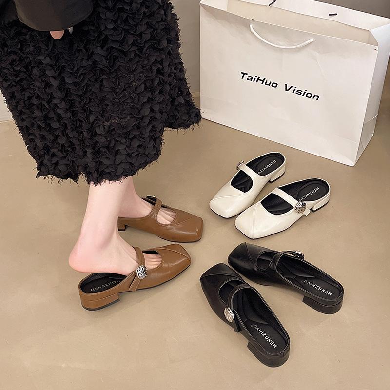 Wear flat bottom versatile square head cool slippers women 2025 new spring and summer low heel retro lazy bag head half drag