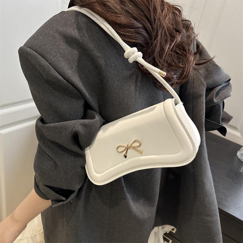 Korean Niche Underarm Bag Women's 2025 New Trendy Fashion Portable Small Square Bag Niche Design Foreign Style Messenger Bag