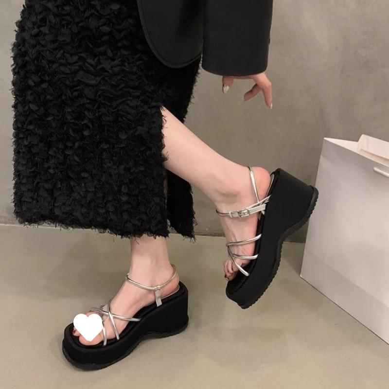 Wedge Heel Sandals Women's Summer 2025 New Summer Wear Heightening Platform Slippers Women's Skirt Fashion Roman Shoes Women