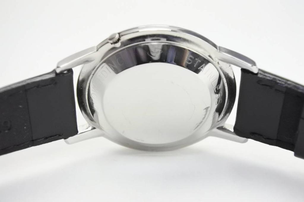 Masterpiece SEIKO SEIKOMATIC 20 Jewels Automatic Watch with Seiko New Leather Strap Model Excellent Condition 1960s Men's
