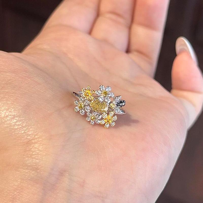 Yellow Diamond Small Floral Ring Luxurious and High-end Feel Open Index Finger Ring Simple Socialite Style Jewelry Accessories