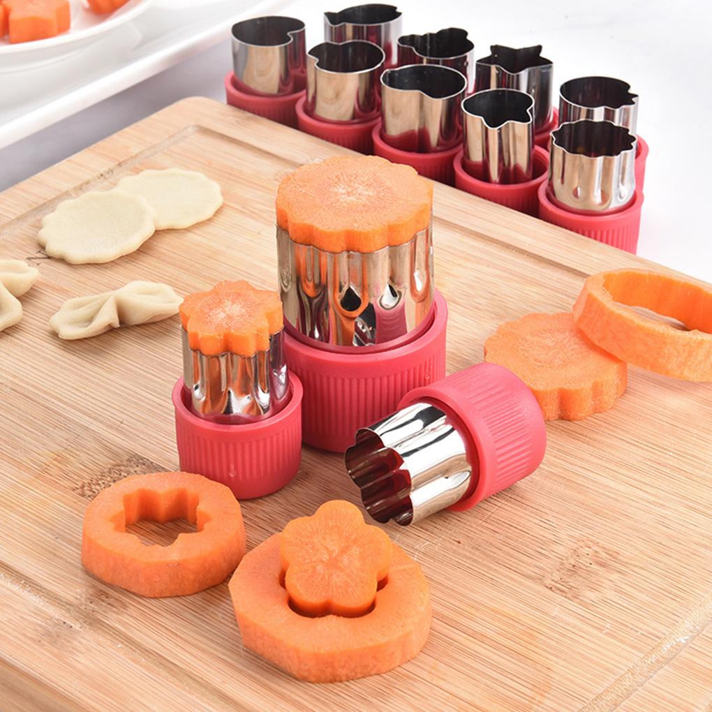 12pcs Rustproof Wear-resistant Baking Mould Biscuit Mold Reusable Vegetable Shape Sculpture Tools with Plastic Shell