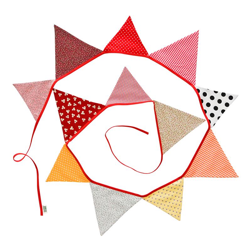 

Triangle Fabric Bunting Banner for Christmas, Weddings, Birthdays, Festivals, Camping, and Decorations