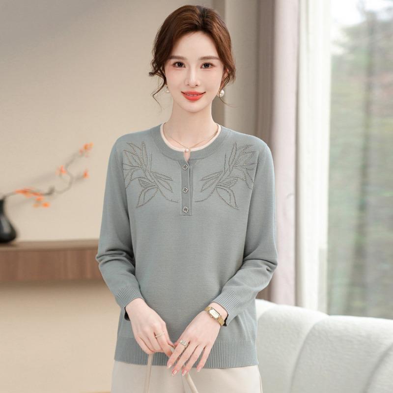 Spring and Autumn New Middle-aged and Elderly Fashion Bottom Shirt Mom Women's Hot Diamond Knitted Sweater Sweater
