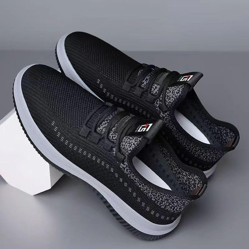 Outdoor casual shoes breathable fly-woven shoes men's shoes large size soft sole light sports shoes men's shoes