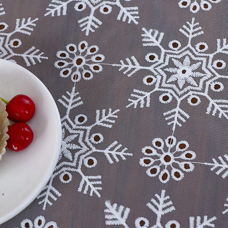 Elegante weiße Tischdecke aus Spitze im französischen Stil mit Blumenmuster - Polyester, rechteckig, handgefertigtes Webdesign für romantische Tischdekoration, Hochzeit