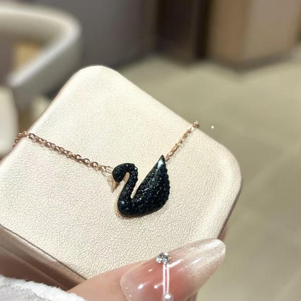Elegante kleiner Schwan Diamant Schlüsselbein Halskette - Titanstahl.