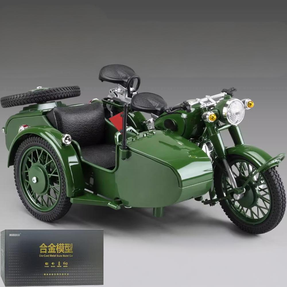 1:10 Ural M72 Motocikls ar blakusvāģi