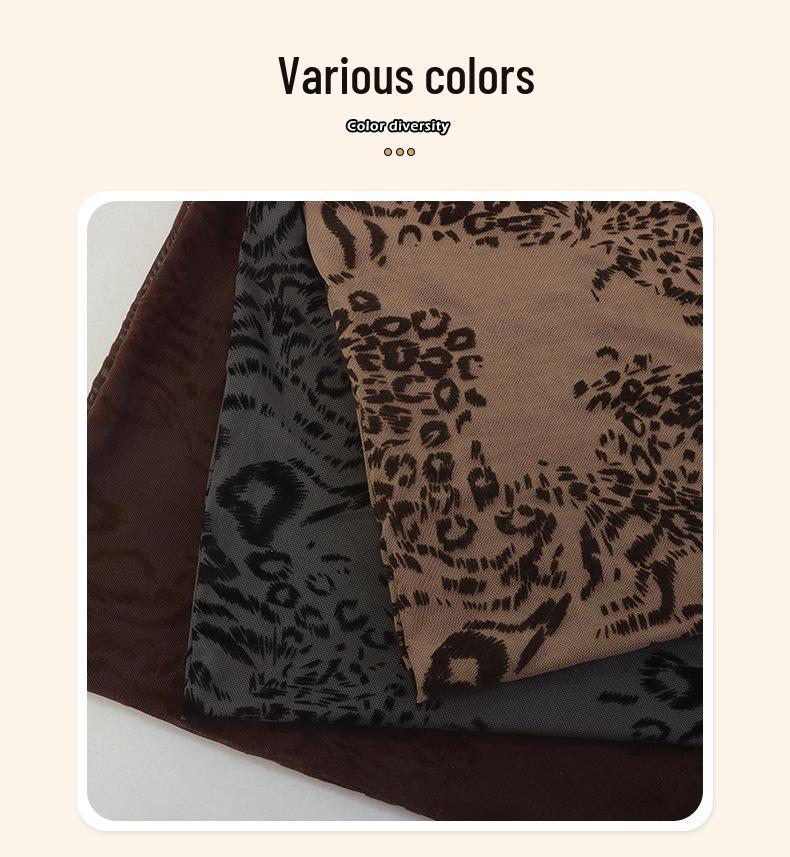 

Mesh Tiger Stripe Flocked Fabric with Net Backing for Spring/Summer Ethnic Clothing and Outerwear