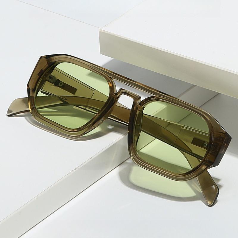 Y2K Retro Square Small Sunglasses Trendy Transparent Green Glasses Vintage Unisex Eyewear for Women Men Bold Fashion Accessories