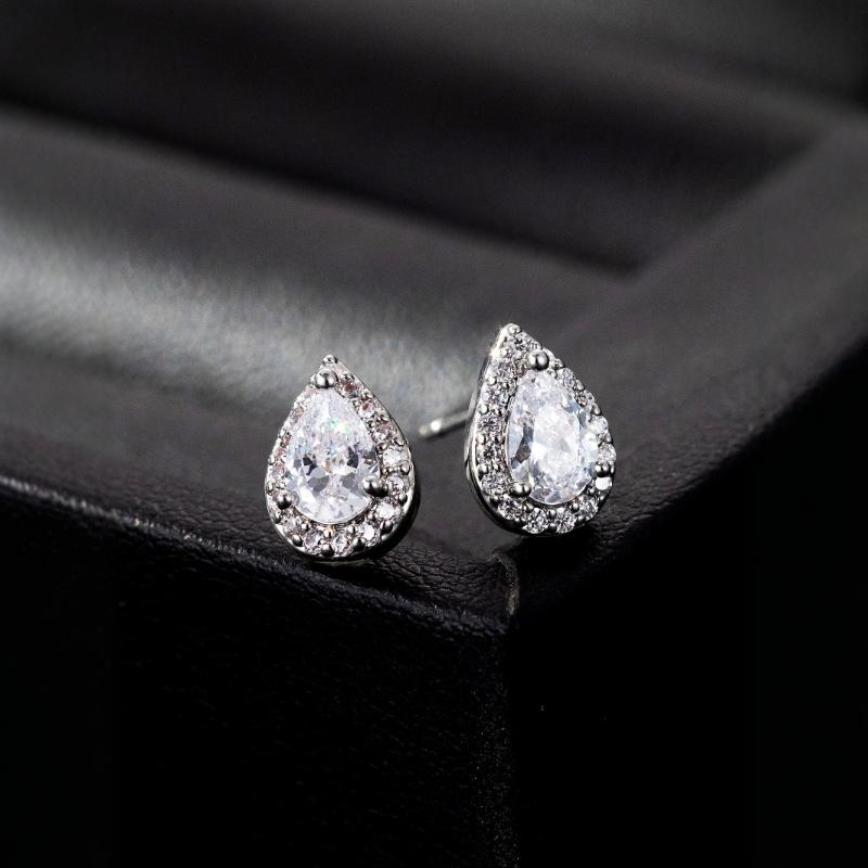 Bridal Jewelry European and American Fashion Wedding Water Drop Zircon Steel Needle Stud Earrings Women's Elegance Earrings Temperament Earrings Hot