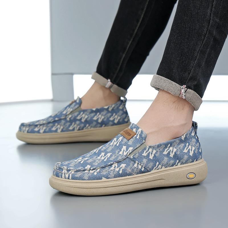 Men's Breathable Canvas Slip-On Shoes Lightweight Comfortable Durable Versatile.