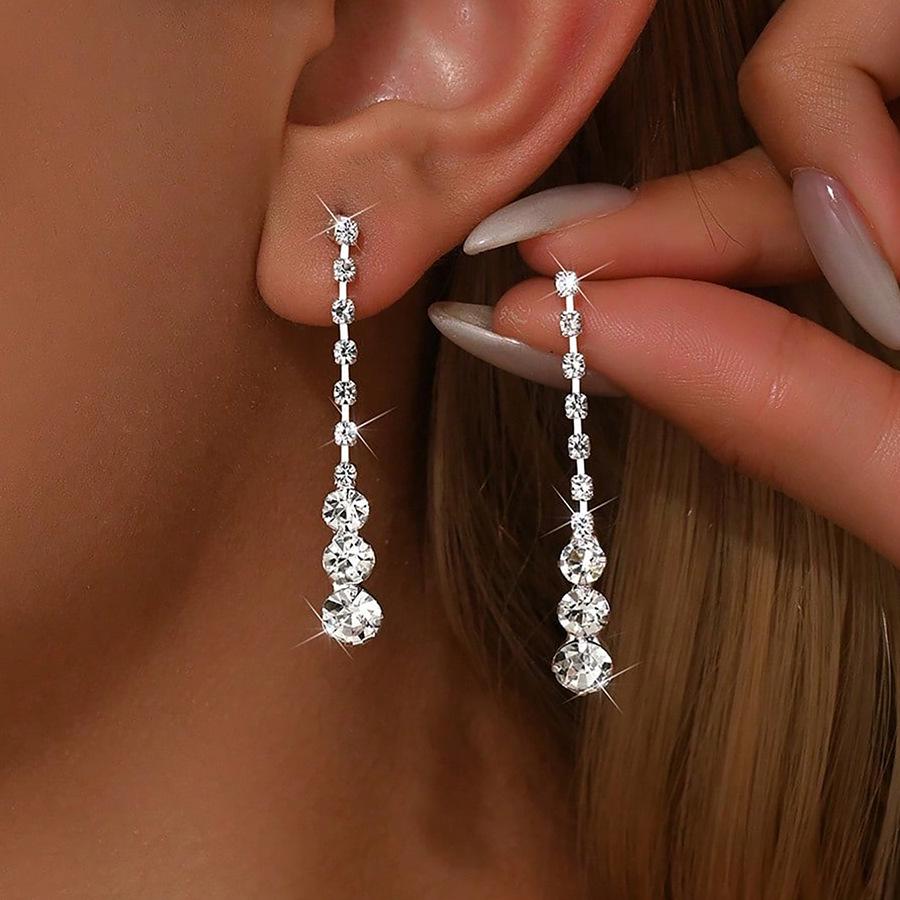 Rhinestone Tassel Stud Earrings: Elegant Jewelry for Weddings and Evening Parties. серебряный