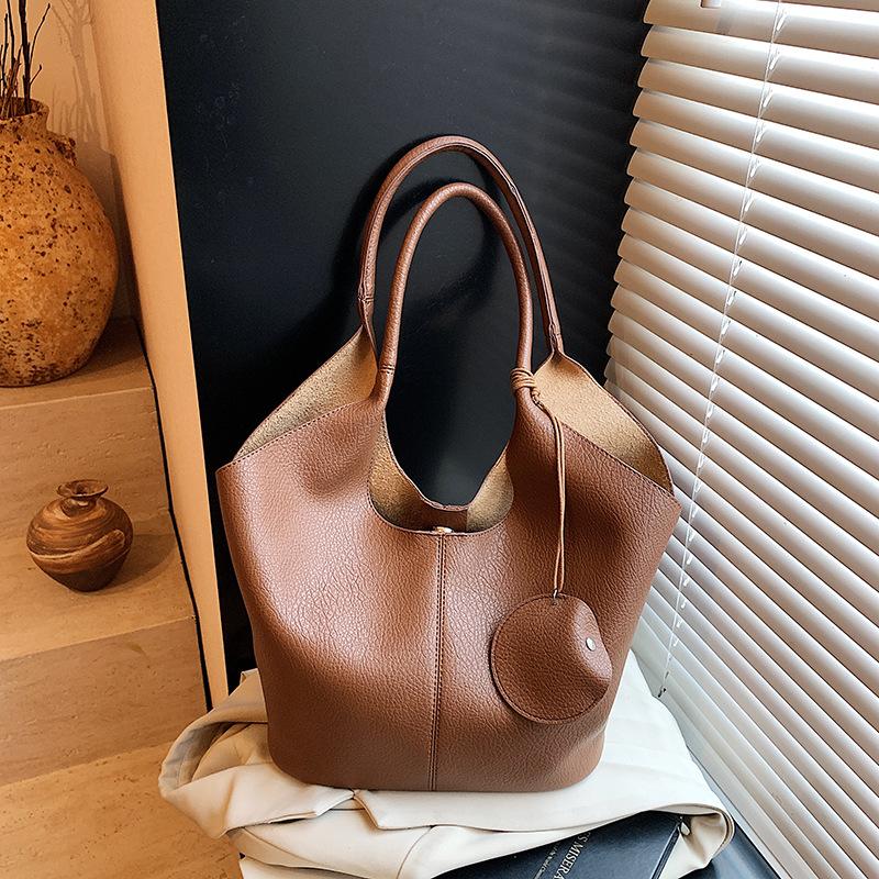 Premium Lazy Wind Tote Bag Women's New Trendy Portable Casual Litchi Pattern Shoulder Bucket Bag