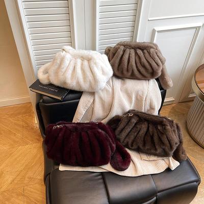 Fashionable Wrinkled Cloud Bag Soft Faux Fur Small Shoulder Bags for Women Winter Trend Handbags Crossbody Bag