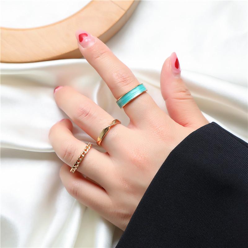 

Korean Style Three-Piece Gold Open Ring Set for Women – Luxurious, Light, and Elegant