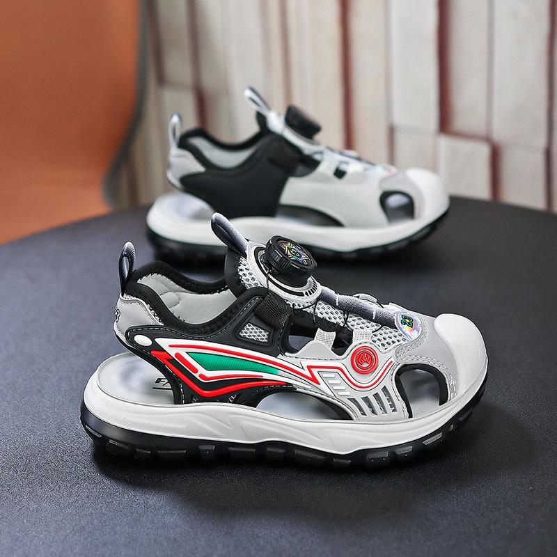 

Children s sandals Children s sports shoes Baotou sandals New princess shoes Children s sports rotating button shoes Sandals 38