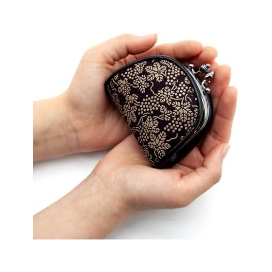 Inden-ya Coin Case, Deer Leather, Lacquer Craft, No. 1105 (Purple with White Lacquer, Grape Design), 6.5cm X 8.5cm X 3cm, Made In Japan (Kofu City,