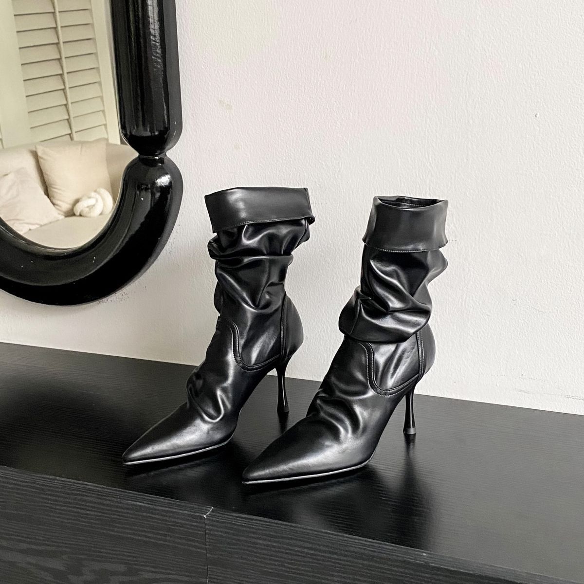 

Белые темпераментные ботильоны на шпильке с острым носком женские 2025 осень-зима новые плиссированные на высоком каблуке средней высоты сапоги Spice girls короткие ботильоны 40