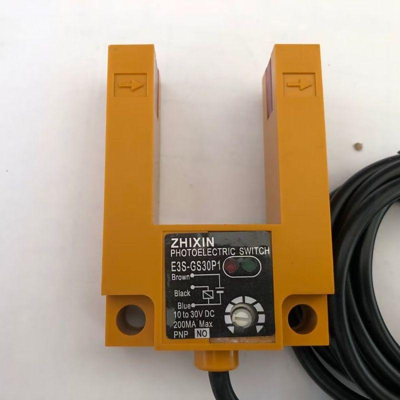 E3S-GS30P1 E3S-GS30C2 E3S-GS30E4 U Type Groove Type Photoelectric Switch Sensor Infrared IR Through Beam PNP Normally Open
