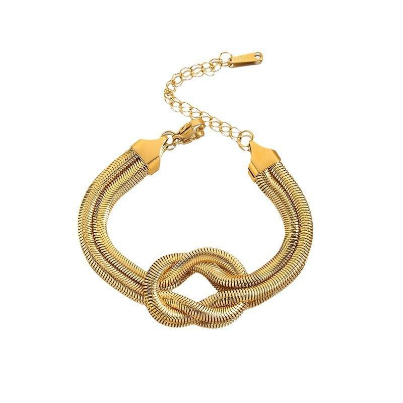 Moda Europeo-Americana Collana a Strati con Catena Piatta a Maglia Serpente a Tre Strati per Donna - Catena Clavicola con Croce in Metallo