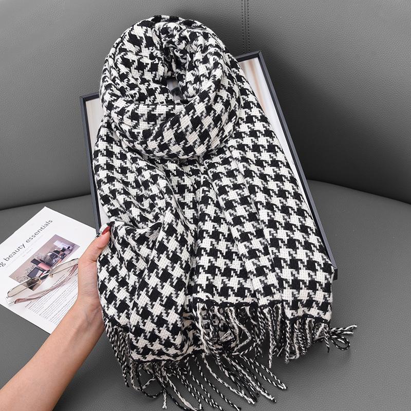 Winter warm plaid scarf women's new shawl couple versatile contrasting colors knitted student thousand bird plaid scarf