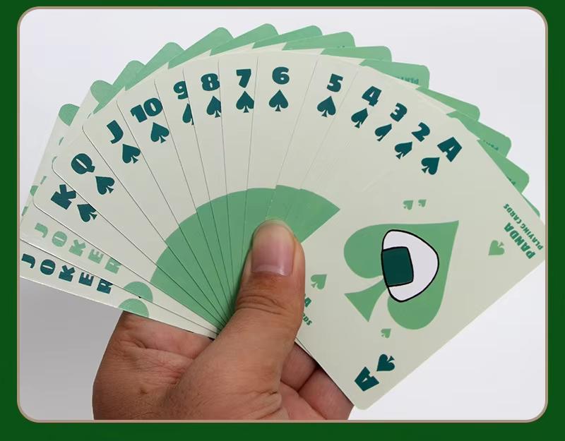 

Карти для гри в покер Панда Набір карт для покеру Карткові ігри для сімейного вечора гри Вечірка