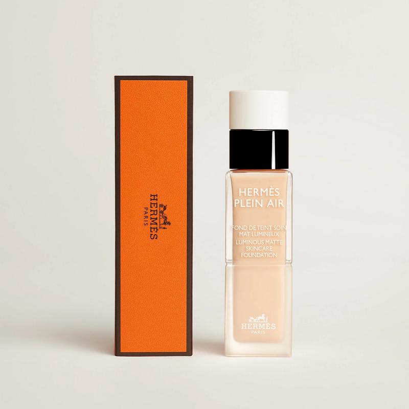 Hermes HERMESPlein Air Yingze Soft Light Liquid Foundation Lightweight Natural Matte 33942672 2026-#17W