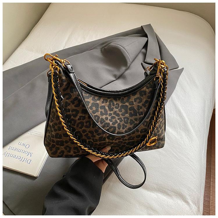 

Simple and fashionable leopard print underarm bag autumn and winter new chain shoulder bag versatile casual messenger bag чёрный