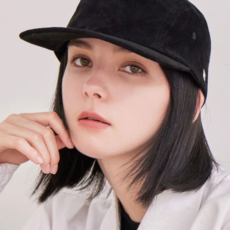 VARZAR VA Square Suede Camp Cap Black