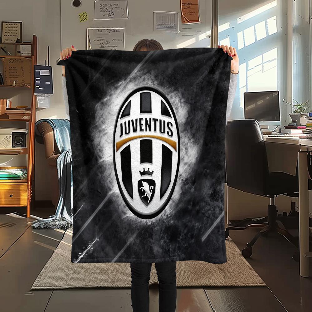 Juventus FC,pattern Flannel Blanket, High Quality Comfortable for All Seasons, Home Decor, Warmth and Comfort, Perfect for Gifts.