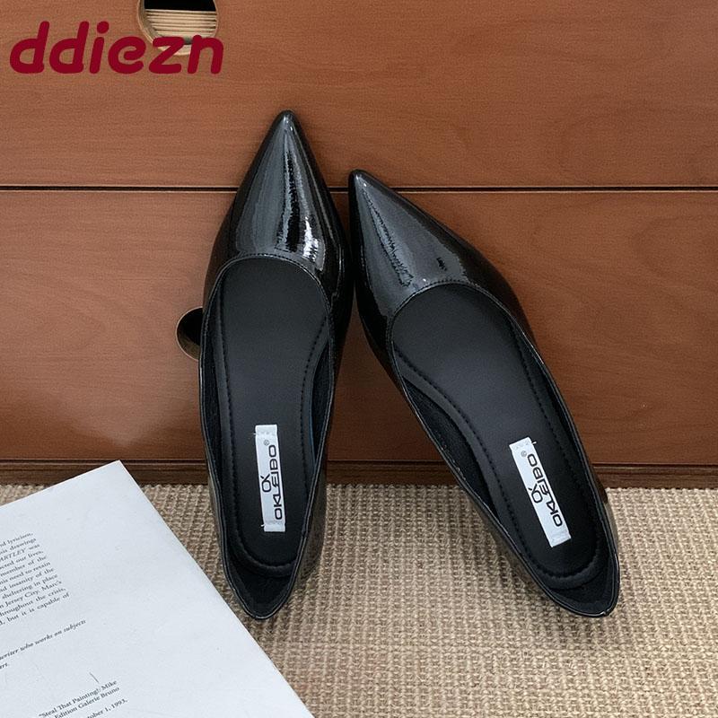 Fashion Fashion Pointed Toe Elegant Women Flats Slip On Shoes With Height Increasing Footwear Female Shallow Ladies Flats Shoes