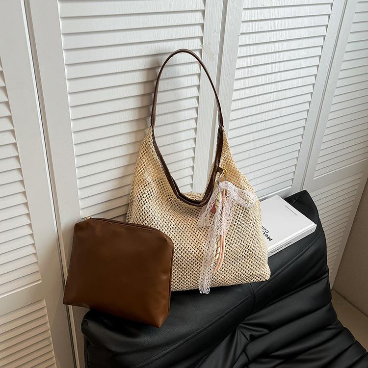 Women's Large Capacity Retro Frosted Shoulder Bag, 2023 Autumn/Winter Collection – Versatile Mother-Child Bucket Style